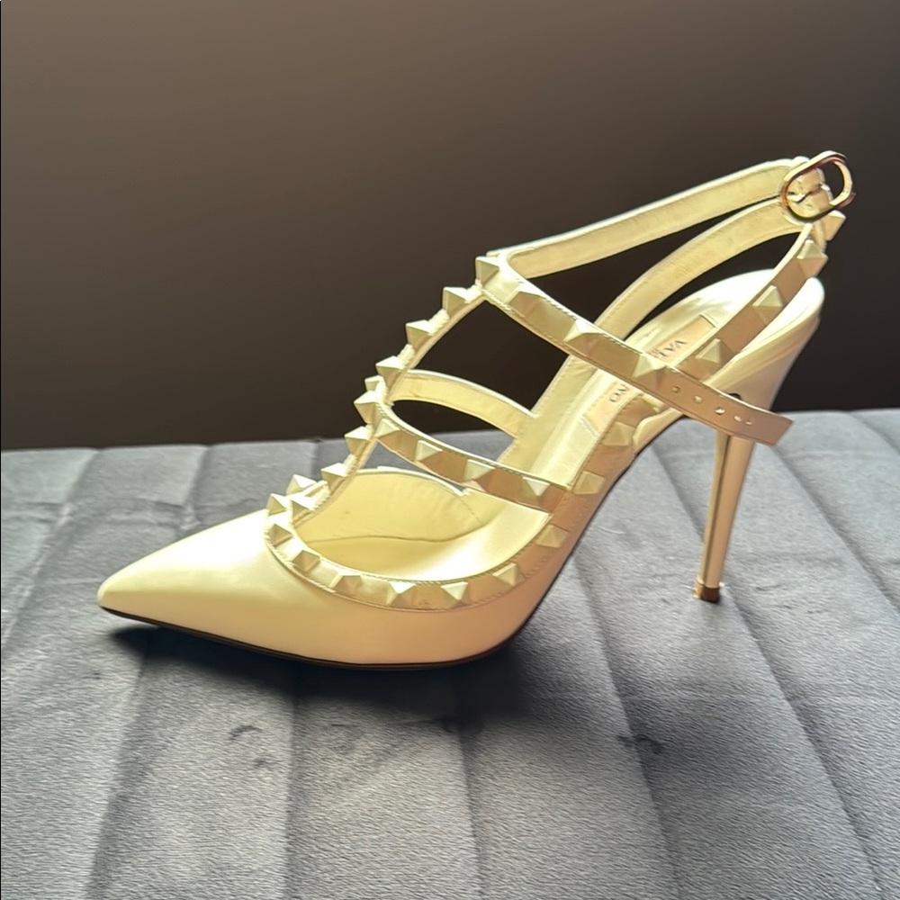 Valentino White Studded Women's Shoes LIMITED EDITION - Picture 11 of 15